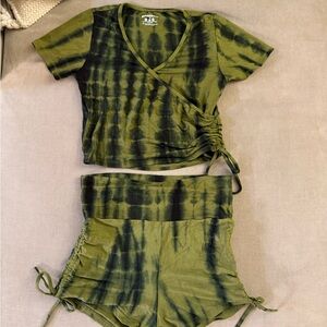 Garden belle green tie-dye yoga/lounge set